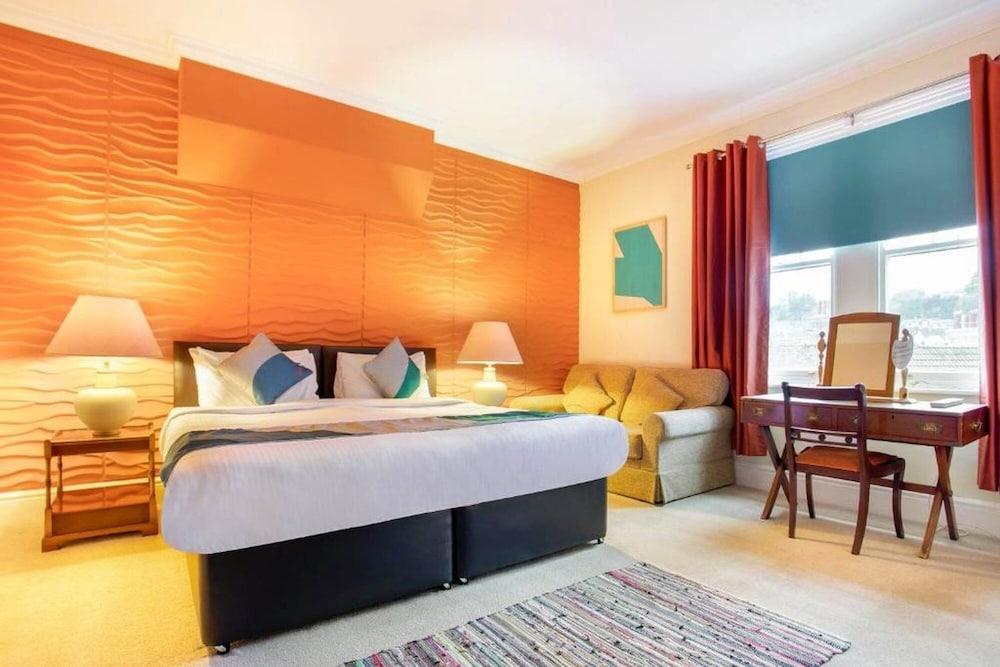 טורקוואי Yardley Manor Hotel מראה חיצוני תמונה