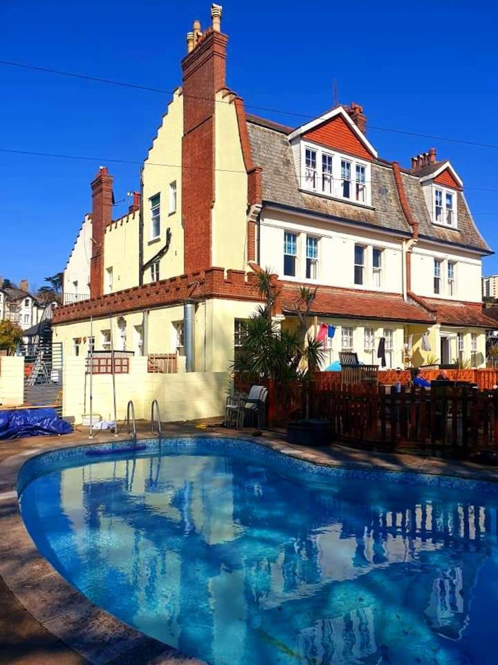 טורקוואי Yardley Manor Hotel מראה חיצוני תמונה