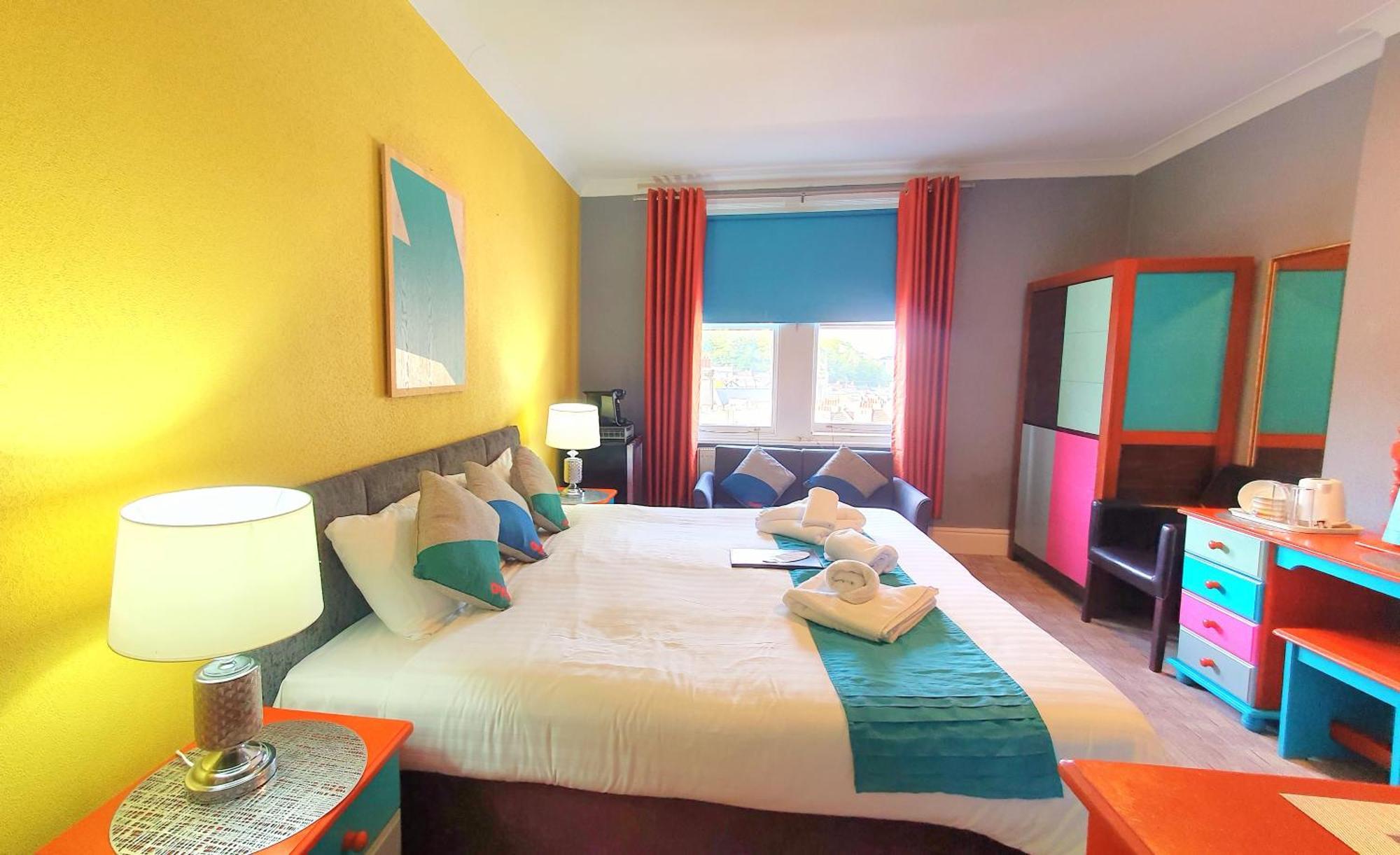 טורקוואי Yardley Manor Hotel מראה חיצוני תמונה