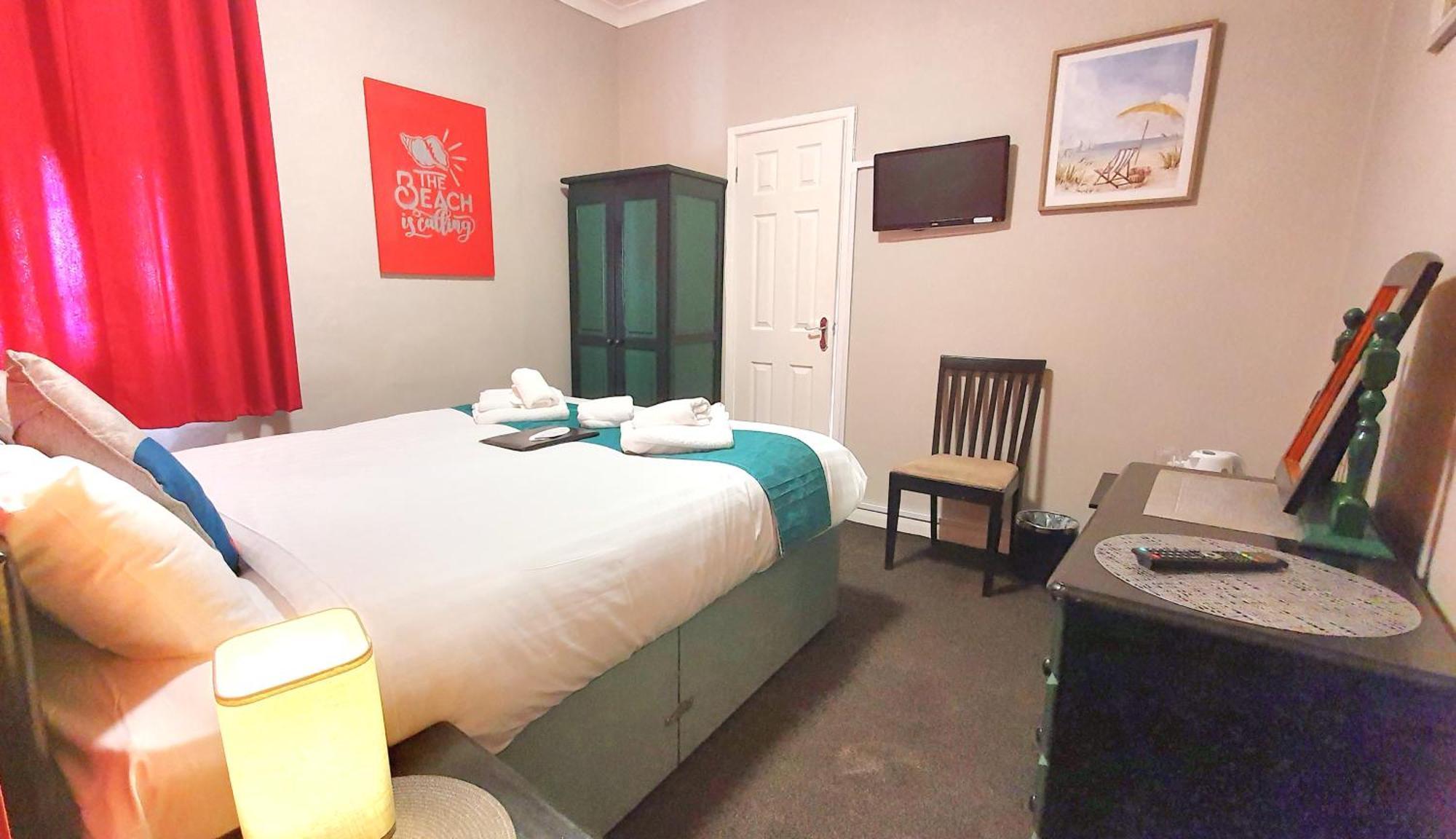 טורקוואי Yardley Manor Hotel מראה חיצוני תמונה