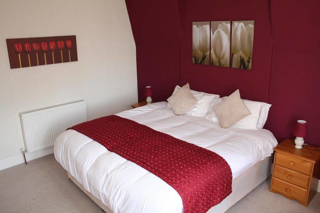 טורקוואי Yardley Manor Hotel מראה חיצוני תמונה